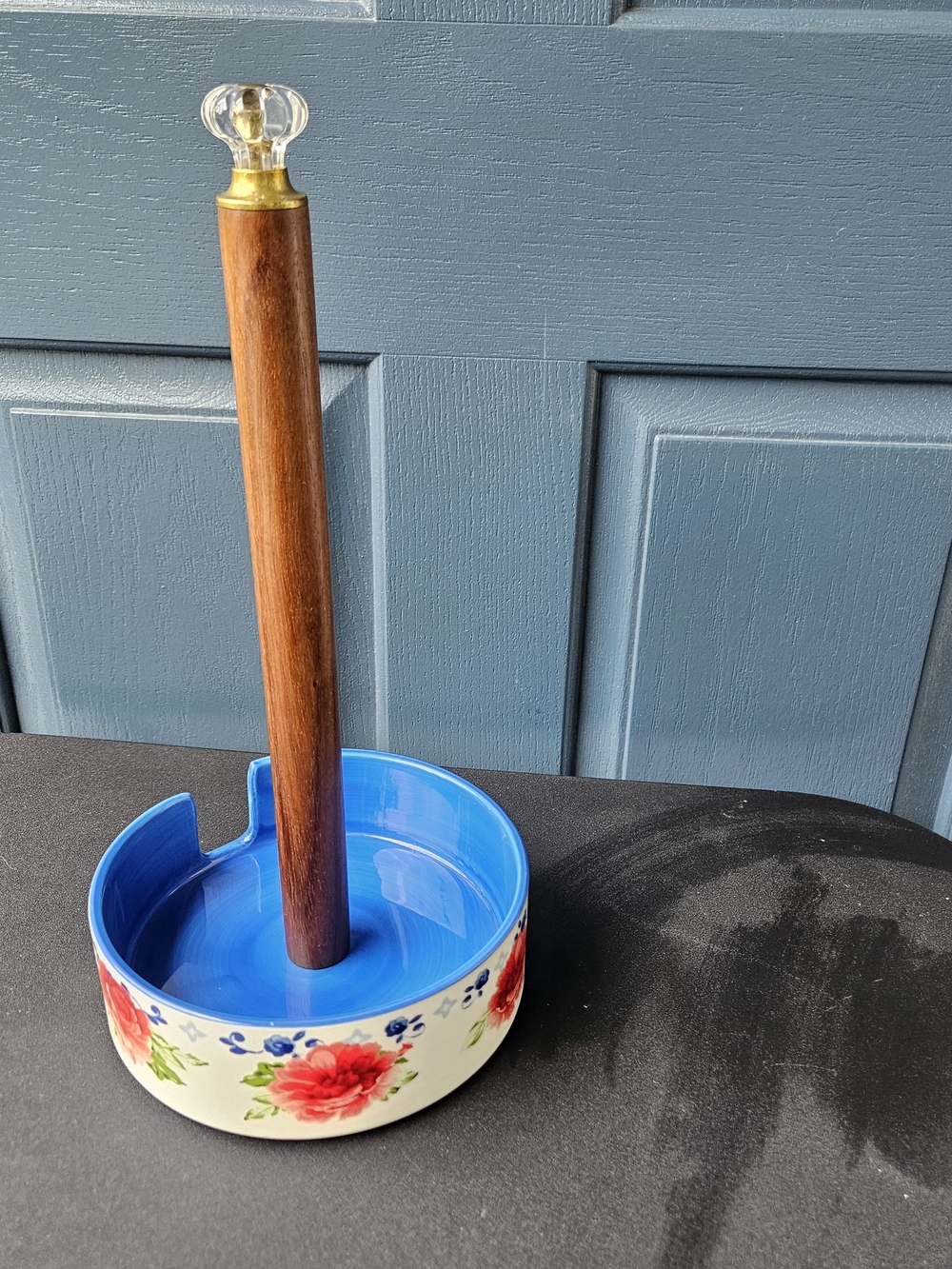 The Pioneer Woman Blue Floral Ceramic Paper Towel Holder